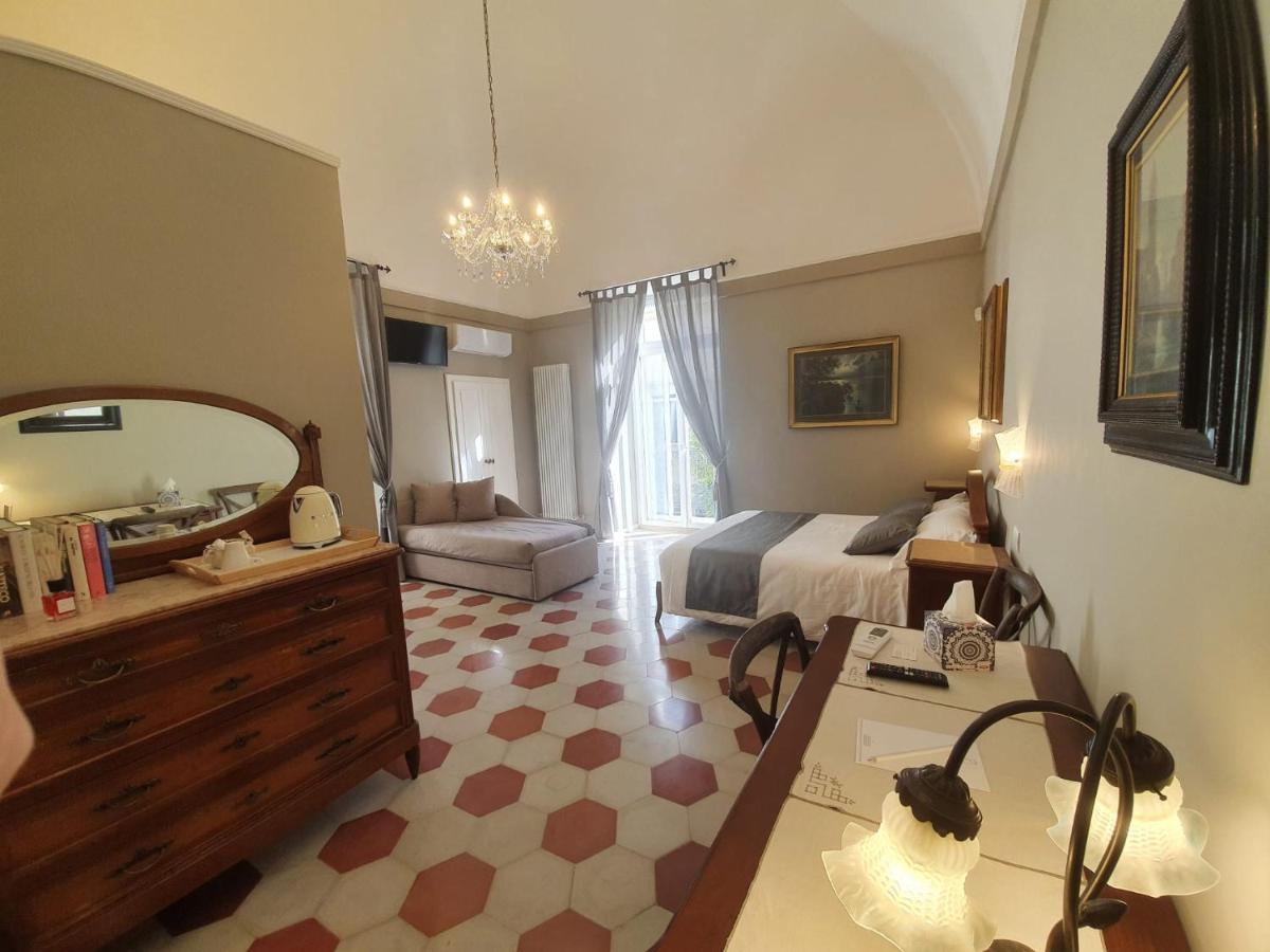 B&B Giardino Delle Delizie グラヴィーナ・イン・プーリア エクステリア 写真