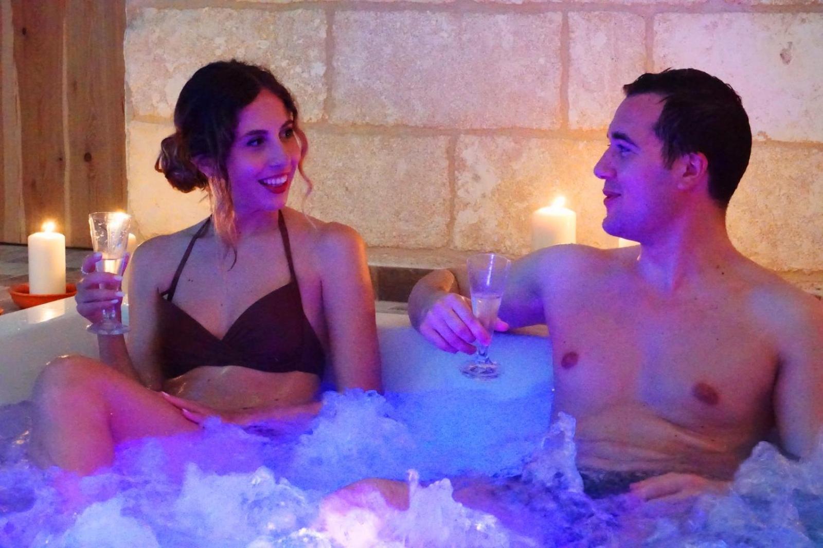 B&B Giardino Delle Delizie グラヴィーナ・イン・プーリア エクステリア 写真